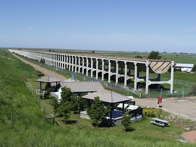 Brooks Aqueduct National and Provincial Historic Site